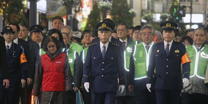 警視総監が年末特別警戒　新宿・歌舞伎町を巡視