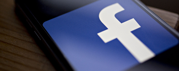フェイスブック利用者2.7億人の個人情報流出、ほとんどが米ユーザー