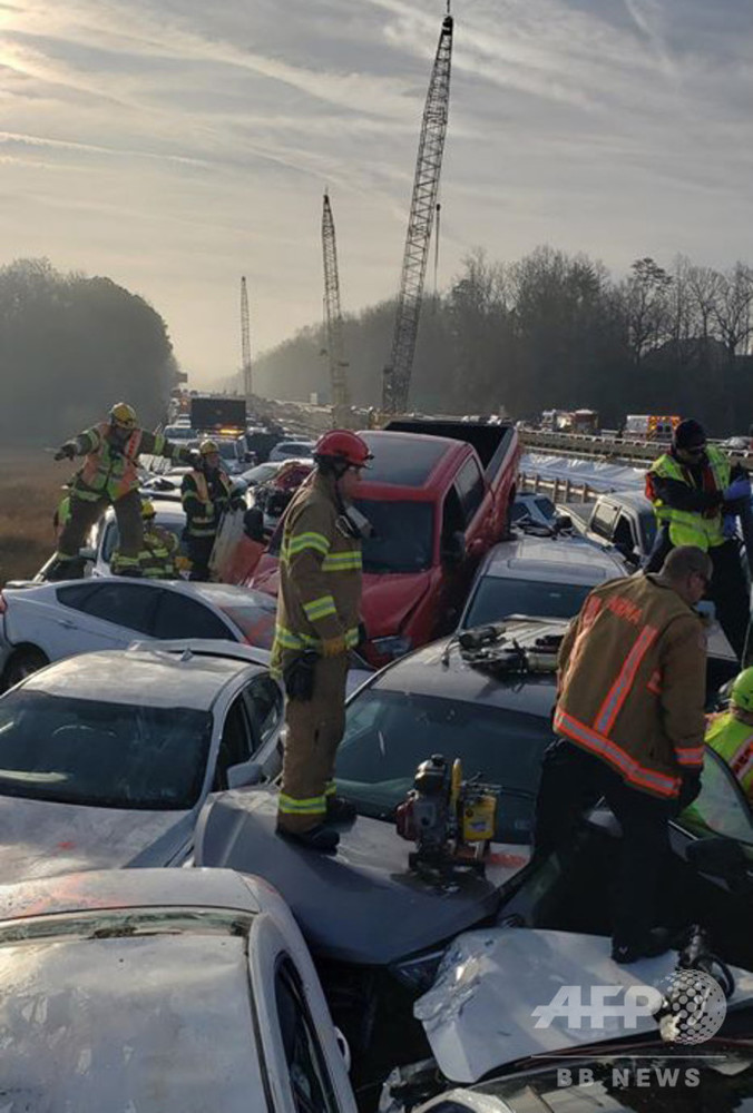 車69台絡む多重事故、51人負傷 米バージニア州