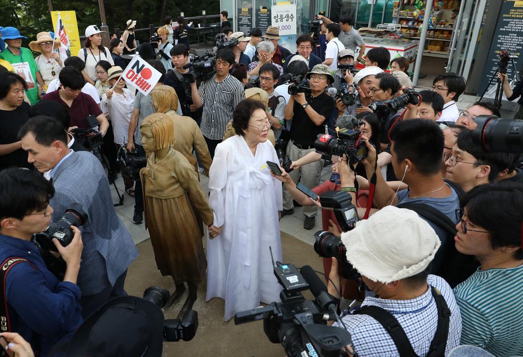 日韓慰安婦合意、２７日に“違憲性”を判断　韓国憲法裁
