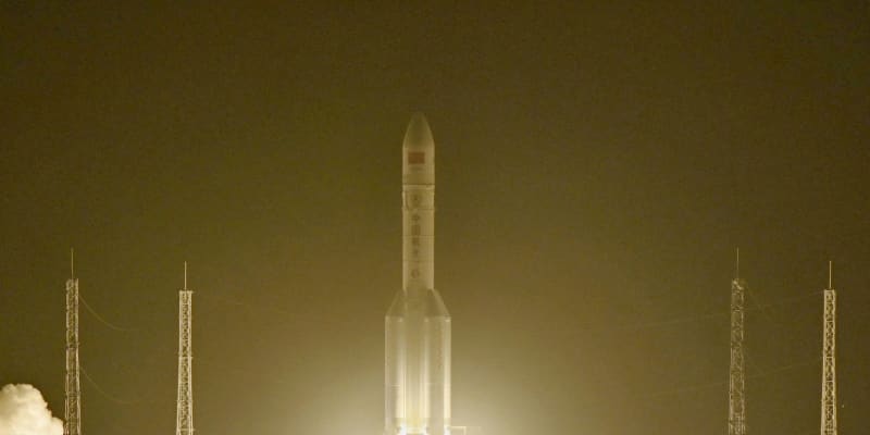 中国、長征5号打ち上げに成功　最大級の推進力持つ運搬ロケット