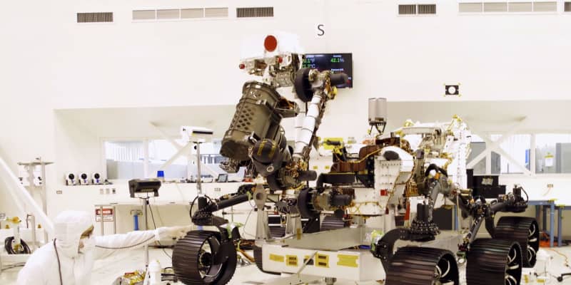 米NASA、火星で土壌採取へ　探査車公開、日本人技術者も参加