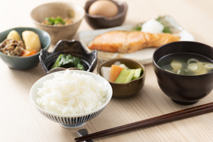 衝撃…「米を食べない」「減塩ダイエット」で寿命が縮む