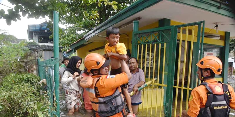 インドネシアで豪雨、30人死亡　首都ジャカルタと近郊