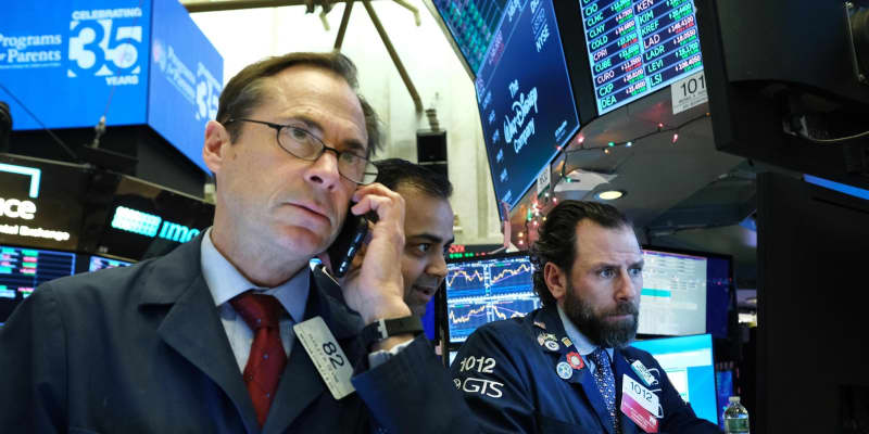 NY株反落、233ドル安　中東情勢の緊迫化で売り優勢