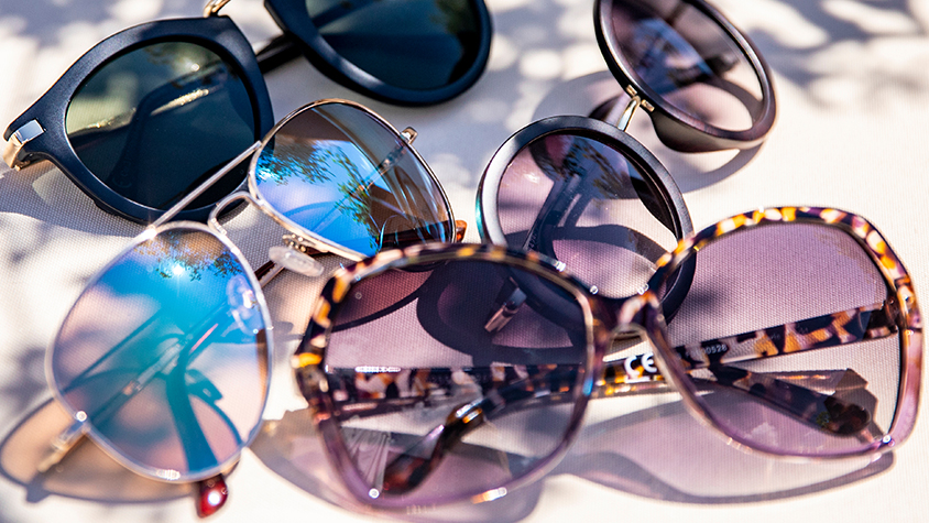 NY発の人気ブランドが作った「旅行用のメガネ＆サングラスケース」