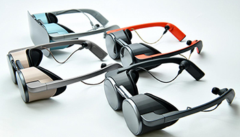 パナソニック、5G見据えた世界初のHDR対応眼鏡型VRグラス