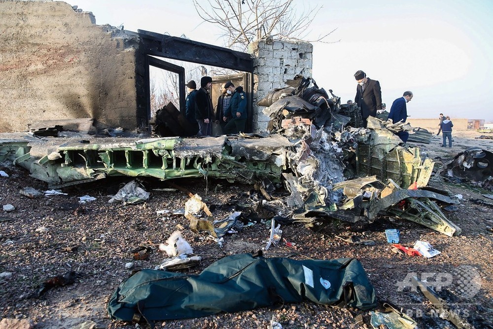 イランでウクライナ機墜落、乗客乗員176人全員死亡