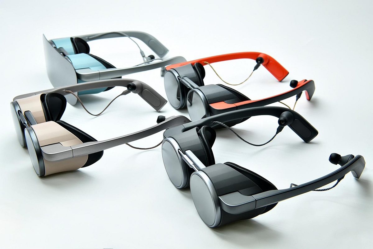「世界初」の眼鏡型VRグラス、パナソニックが5G時代を見据えて開発中