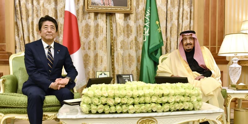 中東の緊張緩和へ連携で一致　首相、サウジ国王らと会談
