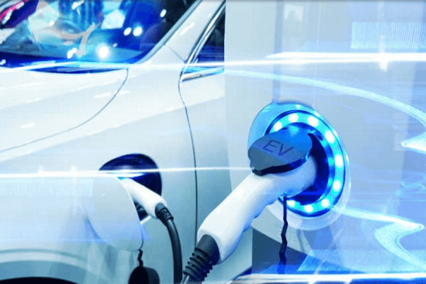 EV（電気自動車）とバッテリーの進化、周辺企業に投資をするならどこ？