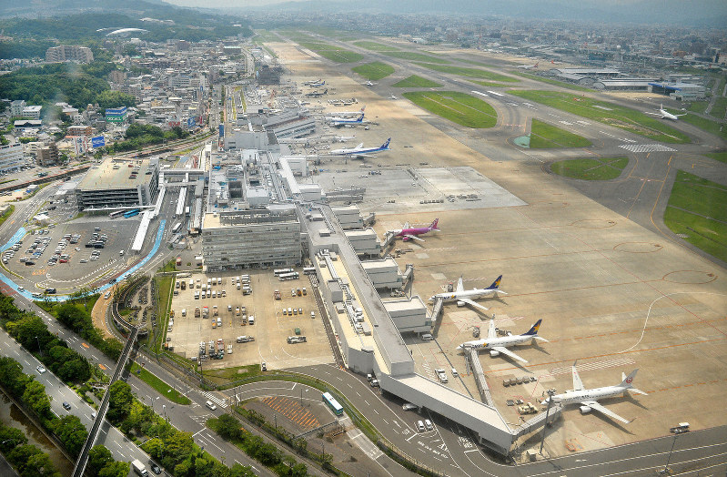 福岡空港の国内線利用客に施設利用料　ターミナル再整備工事費負担求める