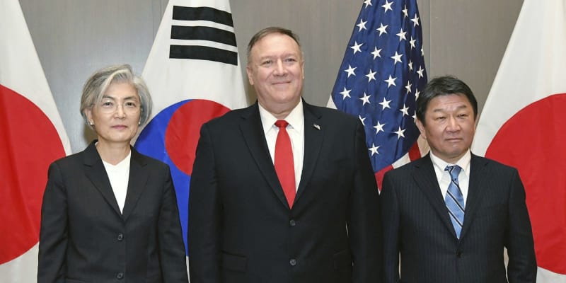 日米韓、北朝鮮核で連携　3カ国外相が会談