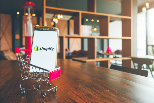 EコマースのShopify、新規の売り手に200ドルの「貸し付け」を開始