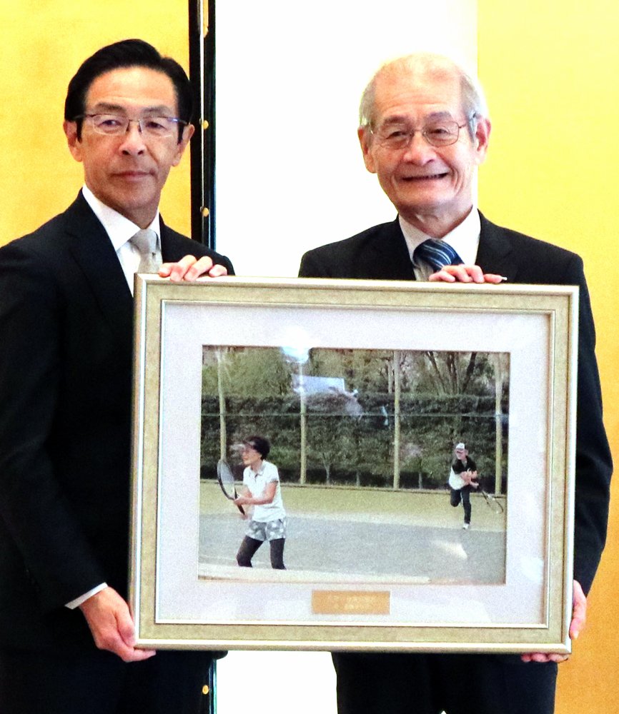 ノーベル化学賞・吉野彰さんに京都府特別栄誉賞「京都の気風が血に」