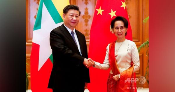 中国とミャンマーが経済協定調印、「世界が終わるまで足並みそろえる」とスー・チー氏