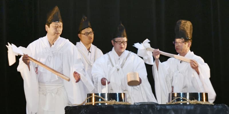長野・飯田の神楽が宮崎に　無形文化遺産目指し公演