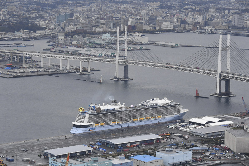 横浜寄港クルーズ船過去最多　インバウンド需要が後押し　7隻同時着岸態勢を整備中