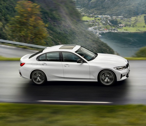 BMW 3シリーズ、X3、X4に48Vマイルドハイブリッド…2020年春欧州発売へ