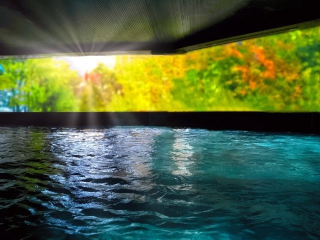 大浴場にLEDビジョンでデジタル空間演出　日本初上陸のインターコンチネンタルホテルズグループで実施