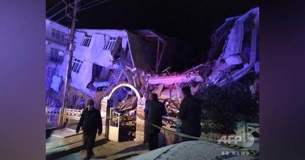 トルコ東部でM6.8の地震 14人死亡、建物倒壊