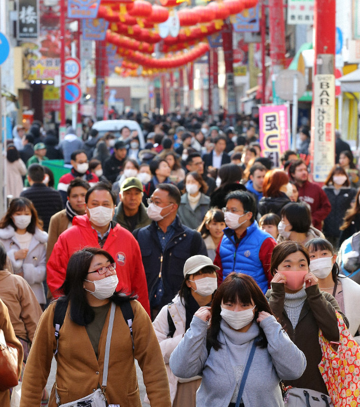 横浜中華街の春節　マスク、マスク、マスク…　店も感染症対策徹底