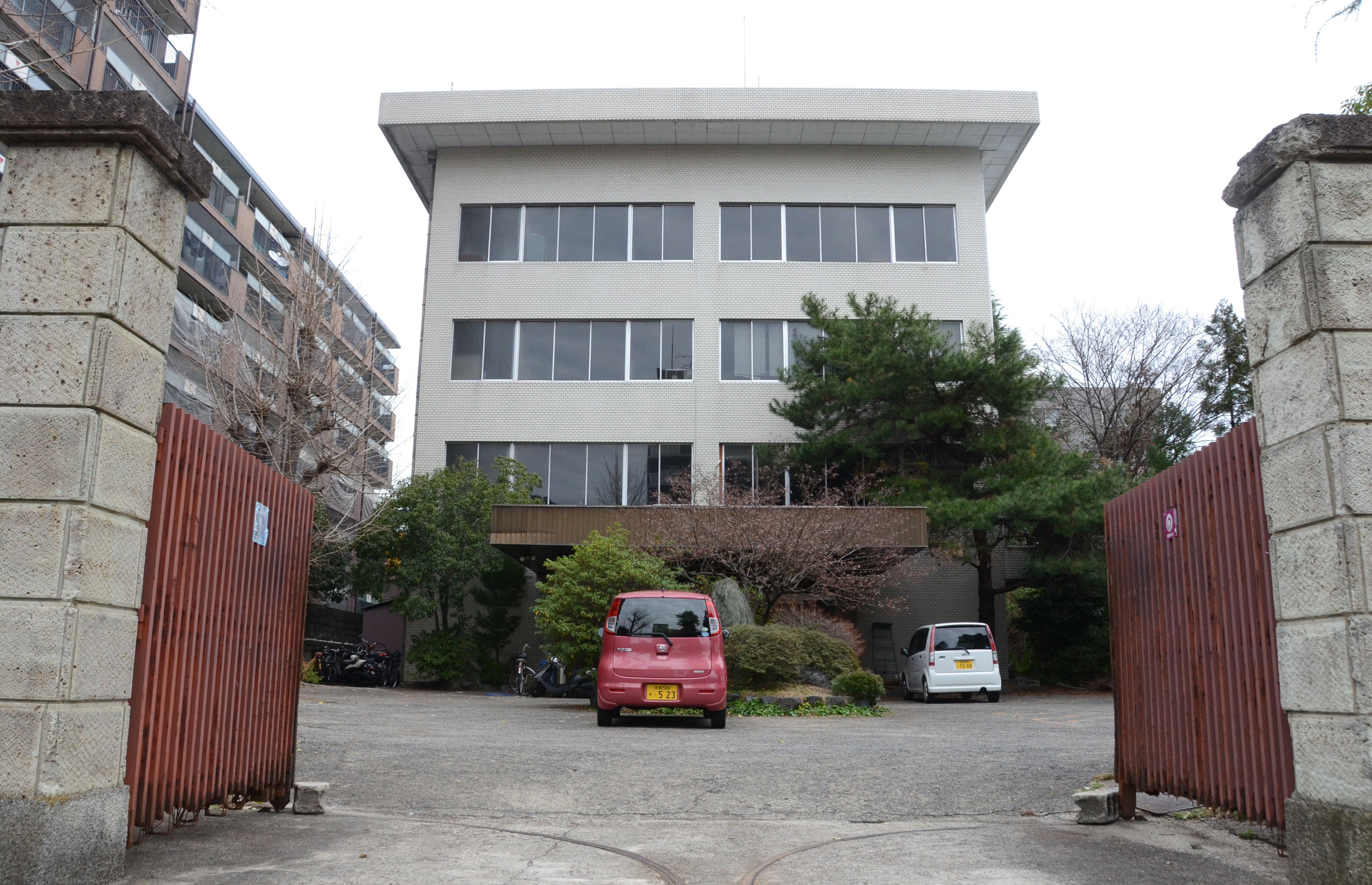 朝鮮総連京都府本部の会館が競売　移転で運営に影響も、売却基準４億3500万円