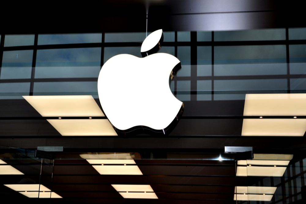 Apple、過去最高の四半期売上高を更新