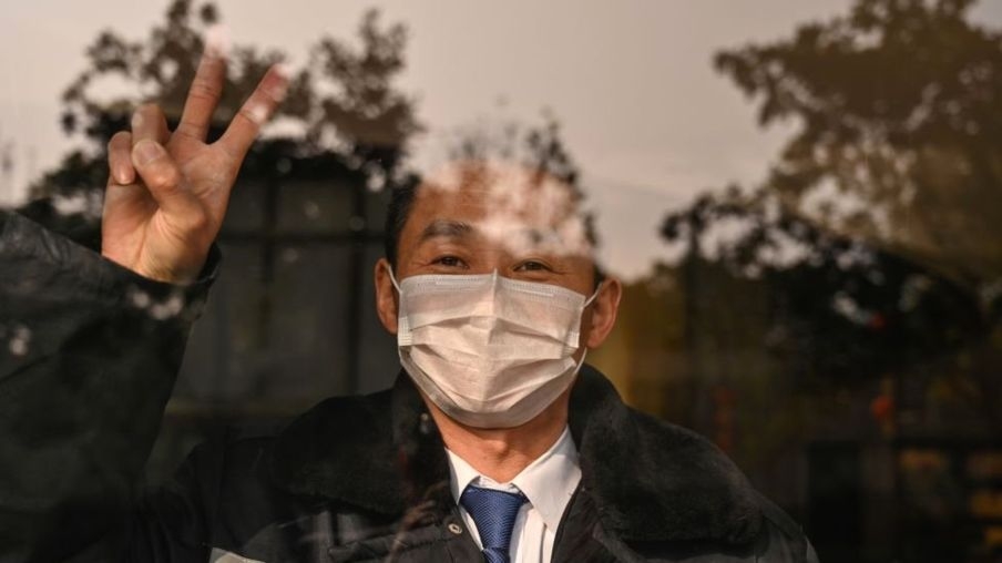 「加油（がんばれ）武漢」　新型ウイルスで封鎖された街で - BBCニュース