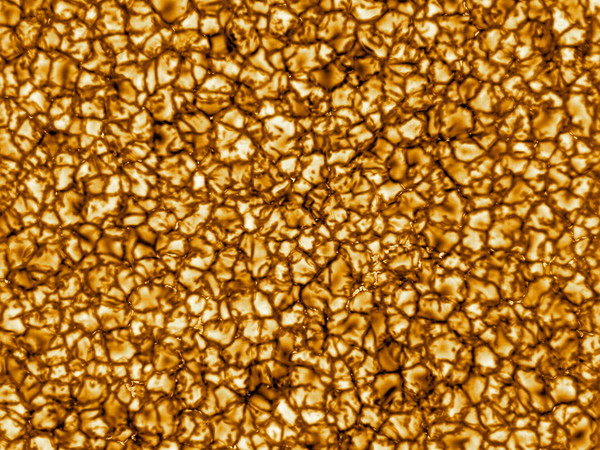 これまでで最も詳細な太陽の表面画像が露わに！ NSFの太陽望遠鏡が初観測