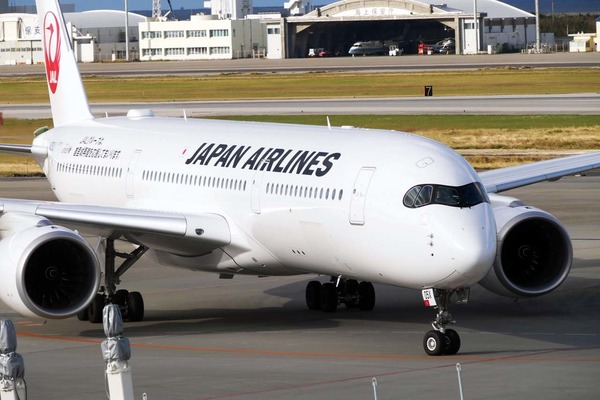 首里城再建の応援メッセージと共に、JALのエアバス A350 が就航