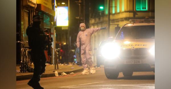 ロンドンで通行人刺した男を警察が射殺、テロ犯罪の前科