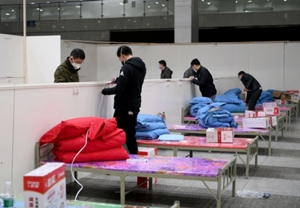 中国武漢市、新型肺炎で新たに8施設を病院に改造＝新華社 - ロイター