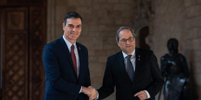 カタルーニャ独立問題で対話へ　スペイン、中央政府と自治州政府
