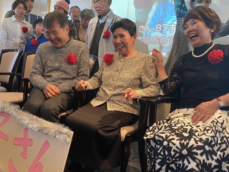 袴田巌元被告の姉、秀子さん誕生日　87歳を支援者が祝う　「巌がいるだけで十分」