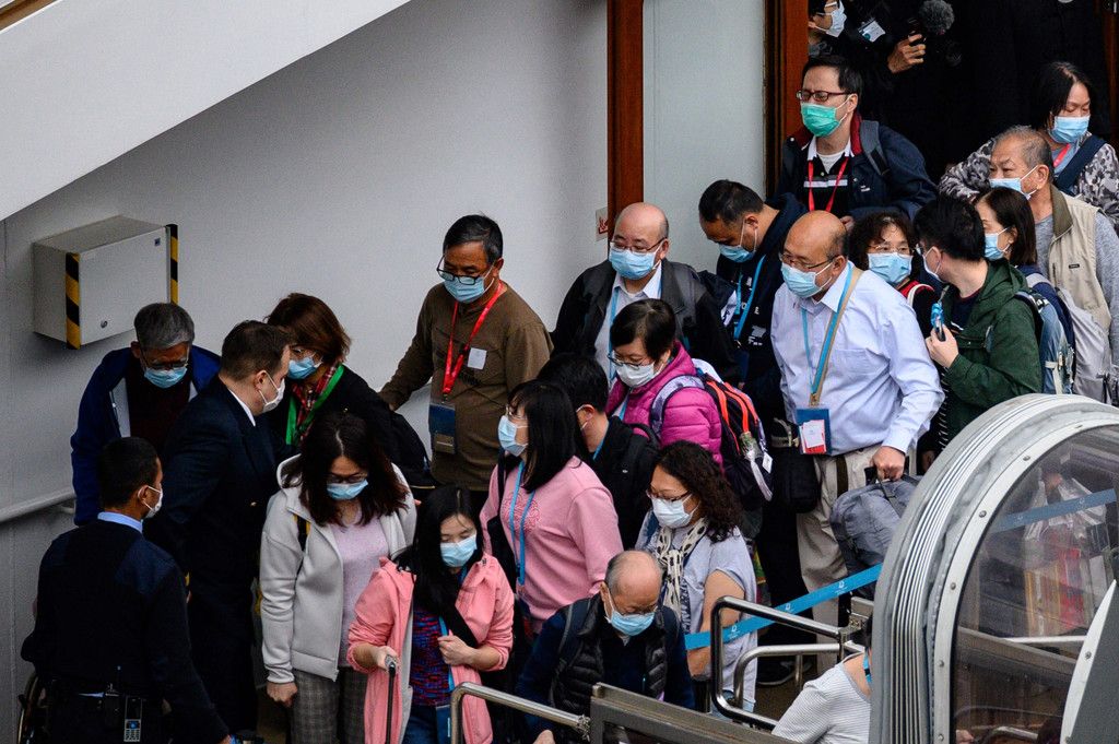 足止めの３６００人下船　香港のクルーズ船―新型肺炎：時事ドットコム
