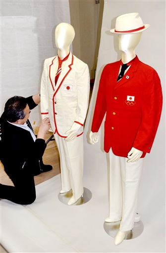 東京五輪開会式に着た赤い制服寄贈