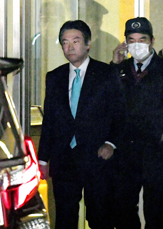 IR汚職　秋元議員が保釈　東京地裁、事件関係者と接触禁止　国会出席の意向