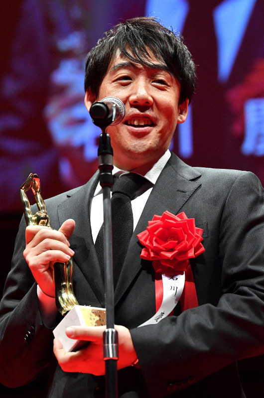 「歴代受賞者に恥じぬ活動を」　映画大賞「蜜蜂と遠雷」の石川慶監督　毎日映画コンクール