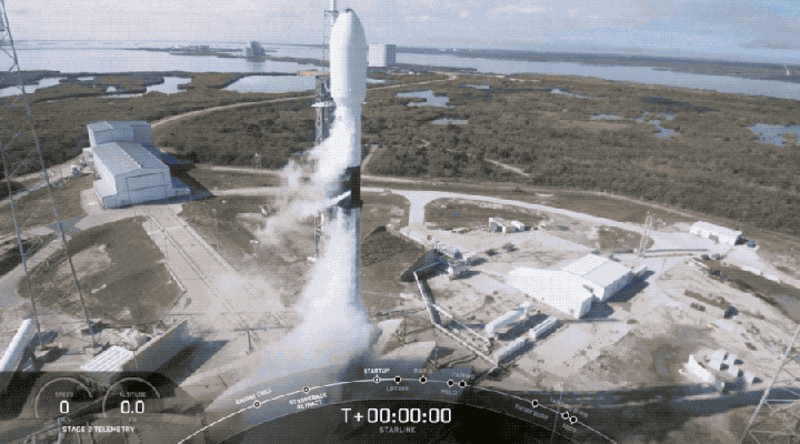 SpaceXが60基のStarlinkミニ通信衛星打ち上げは成功、ブースター回収は失敗