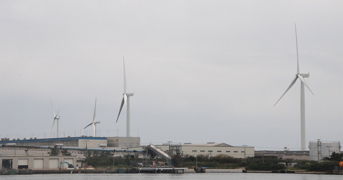 秋田の洋上風力発電、事業費1000億円の高額さが招く「外資乱入」
