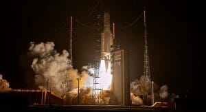 アリアン5、打ち上げ成功。ドコモ長期利用のスカパーJSAT衛星「JCSAT-17」搭載