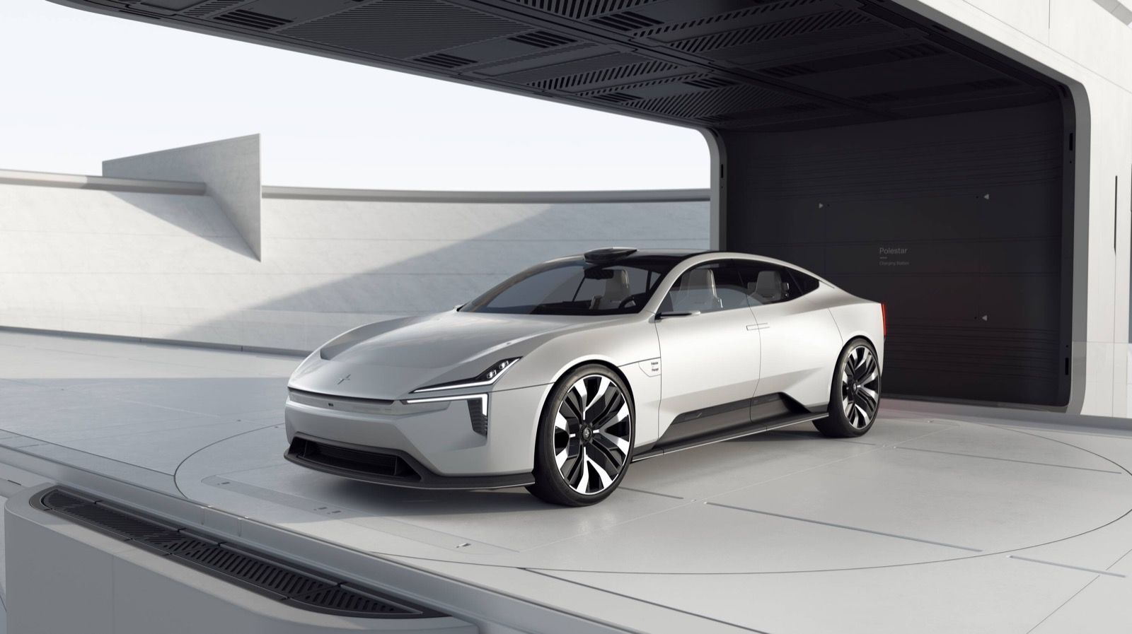 ポールスターの新コンセプトカーは、先進テクノロジーとリサイクル素材で新たな高級車像を提示
