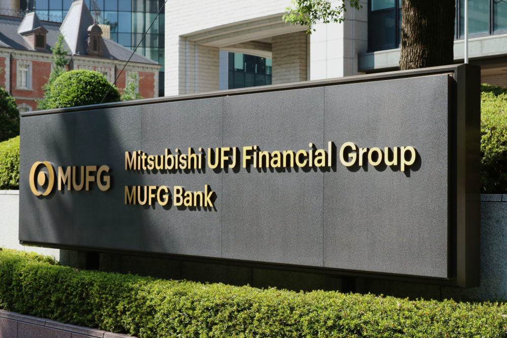 MUFG、東南アジアで金融サービス提供に向けGrabと提携