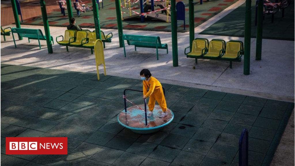 Parents in Japan and HK struggle as schools shut