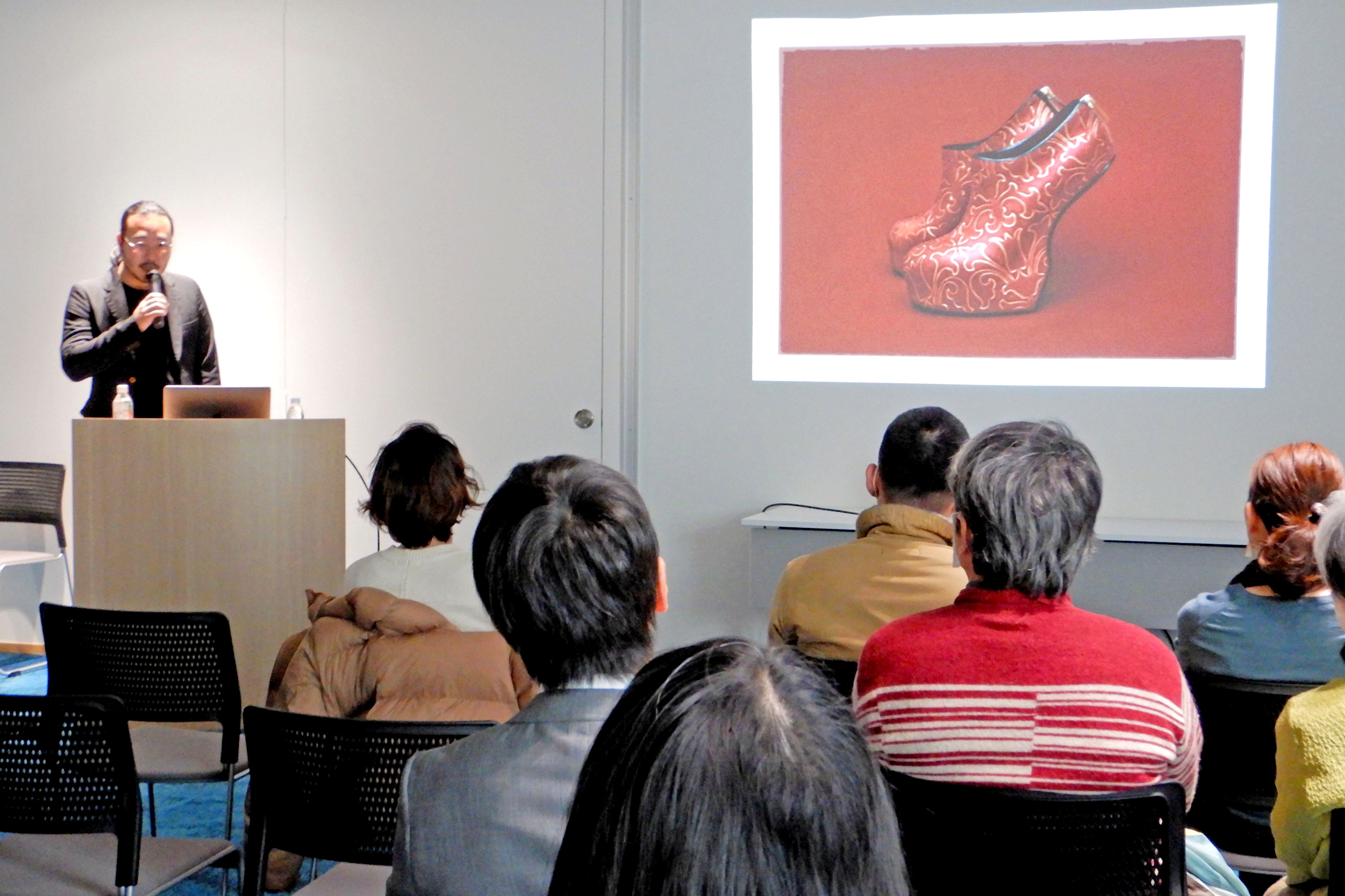「レディー・ガガが履いた靴」製作秘話語る　花魁の高げたから着想「日本文化見直し革新」