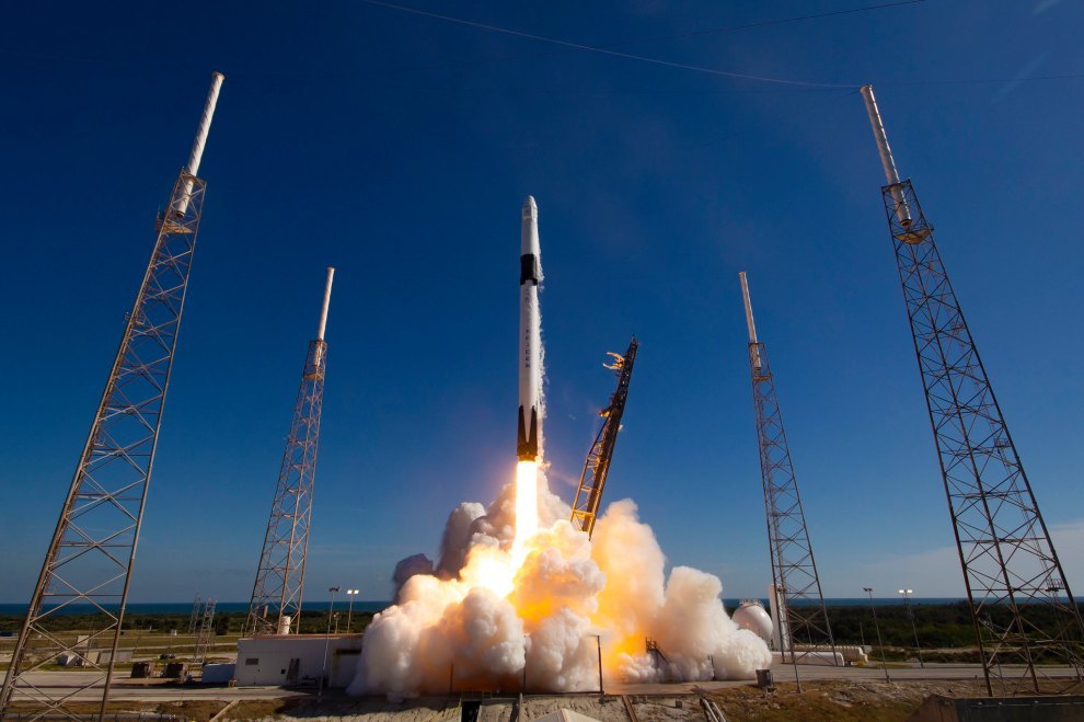 SpaceXが謎の金属小惑星「プシケ」探索ミッションの打ち上げを126億円で受注