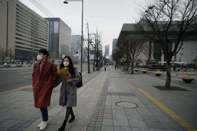 韓国、新型肺炎感染者4335人・死者26人　ソウル市は教団を刑事告発