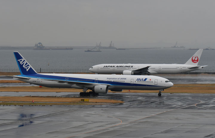 JALとANA、国内線でも減便　ウイルス影響、羽田－福岡など38路線558便