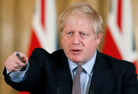 ジョンソン英首相「私は新型コロナ感染者とも握手した」